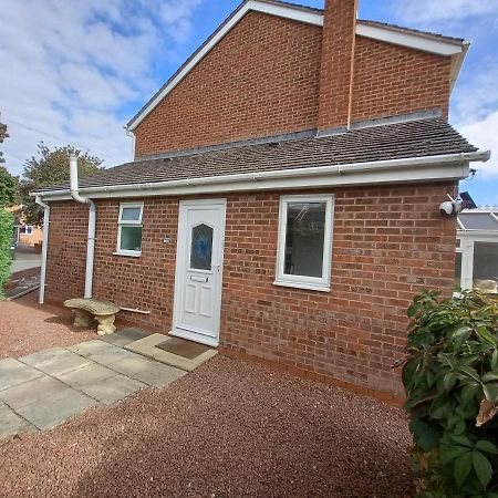 Leominster 3 Bedroom House Parking Garden Private Екстер'єр фото