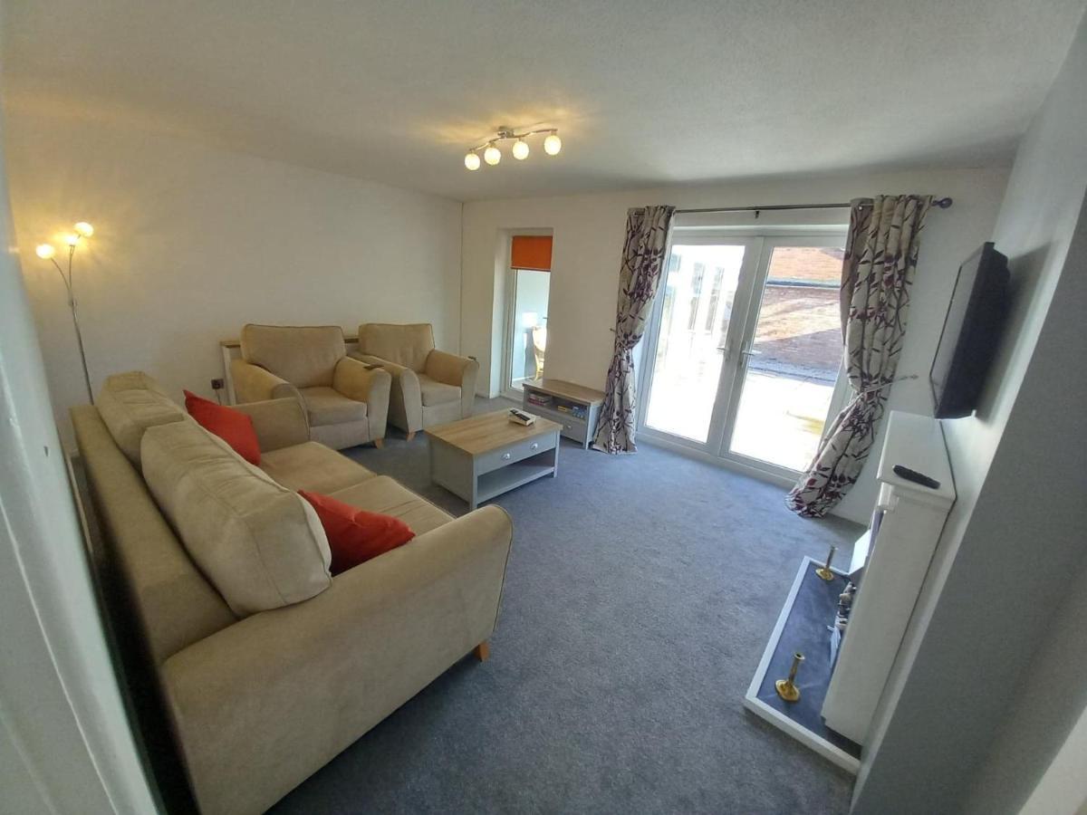 Leominster 3 Bedroom House Parking Garden Private Екстер'єр фото