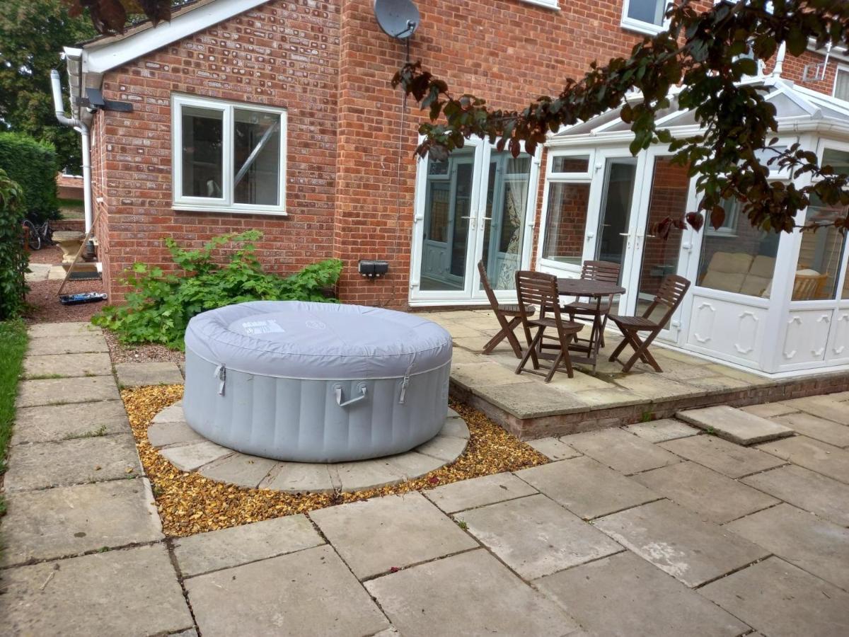 Leominster 3 Bedroom House Parking Garden Private Екстер'єр фото