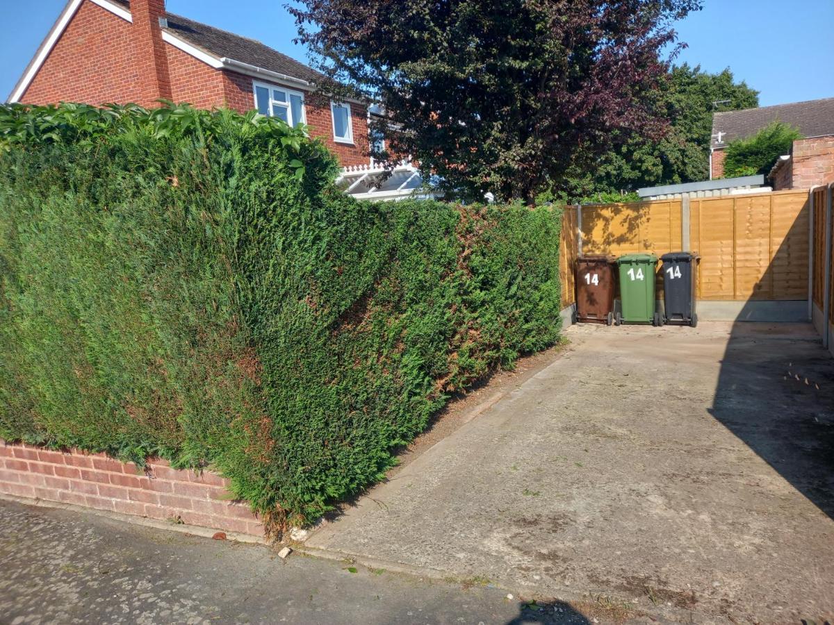 Leominster 3 Bedroom House Parking Garden Private Екстер'єр фото
