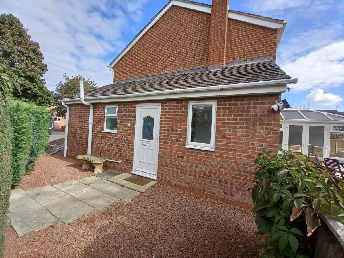Leominster 3 Bedroom House Parking Garden Private Екстер'єр фото