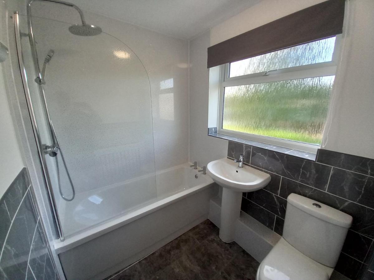 Leominster 3 Bedroom House Parking Garden Private Екстер'єр фото