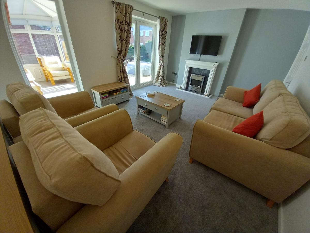 Leominster 3 Bedroom House Parking Garden Private Екстер'єр фото