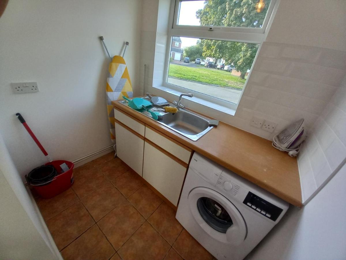 Leominster 3 Bedroom House Parking Garden Private Екстер'єр фото