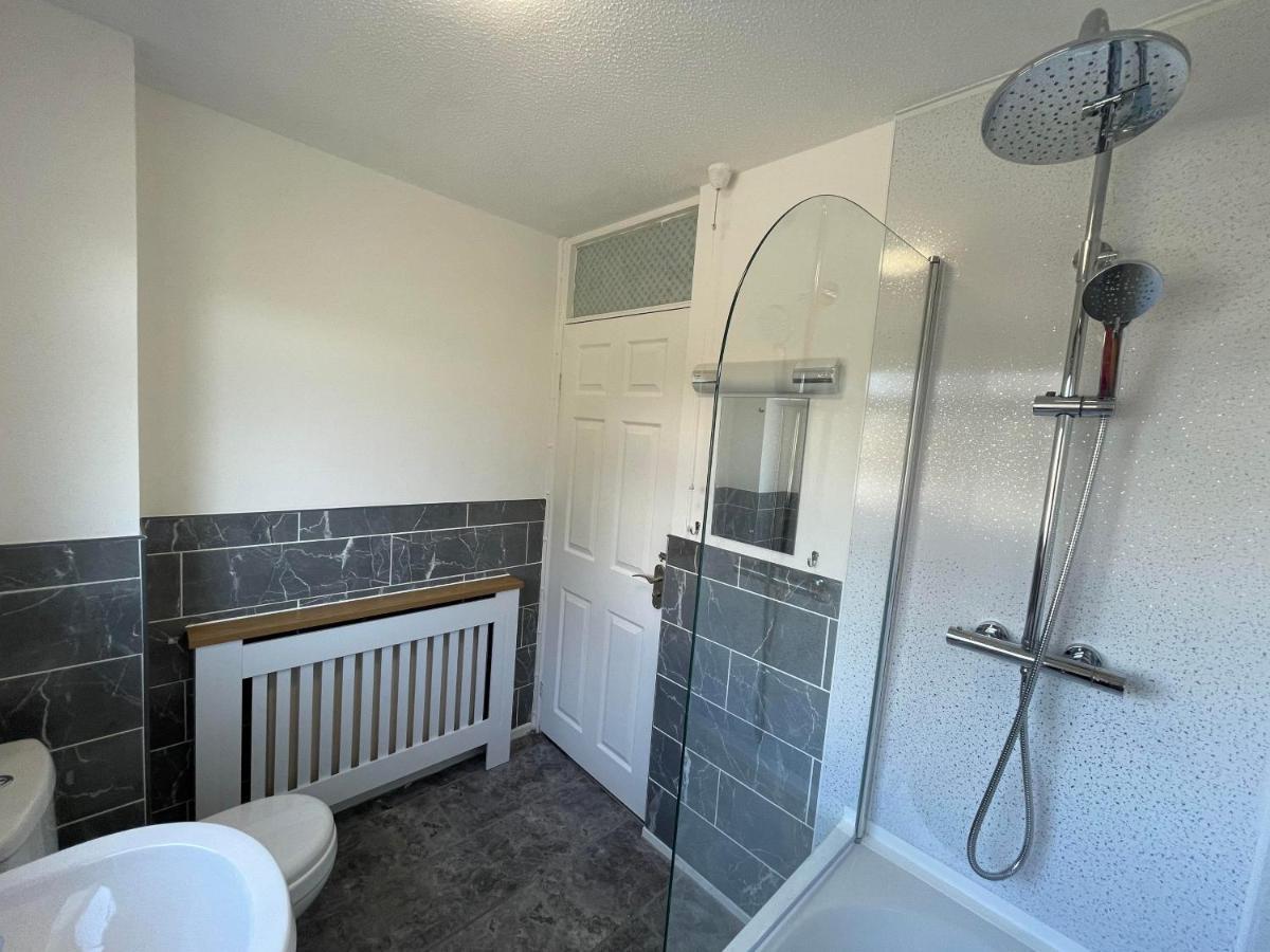 Leominster 3 Bedroom House Parking Garden Private Екстер'єр фото